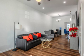 2 Houses for Large Groups Near NRG, Toyota Stadiums